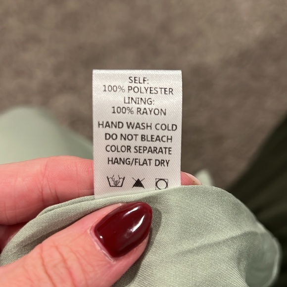 New, without tags, size medium, square neck puff sleeve dress - Picture 4 of 4